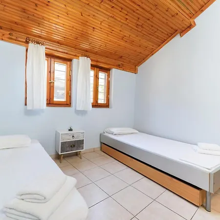 Small House - Panagia Village